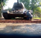 Przejdź do - Prace konserwatorskie przy czołgu T-34/85